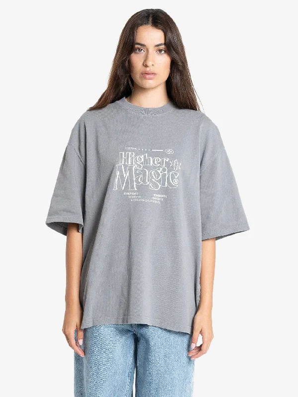 Fishing T-ShirtsExperience Magic Oversized Tee - Washed Grey